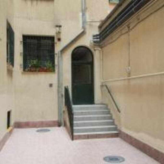 Apartamento Sotano En Gran Via Madrid Exterior foto